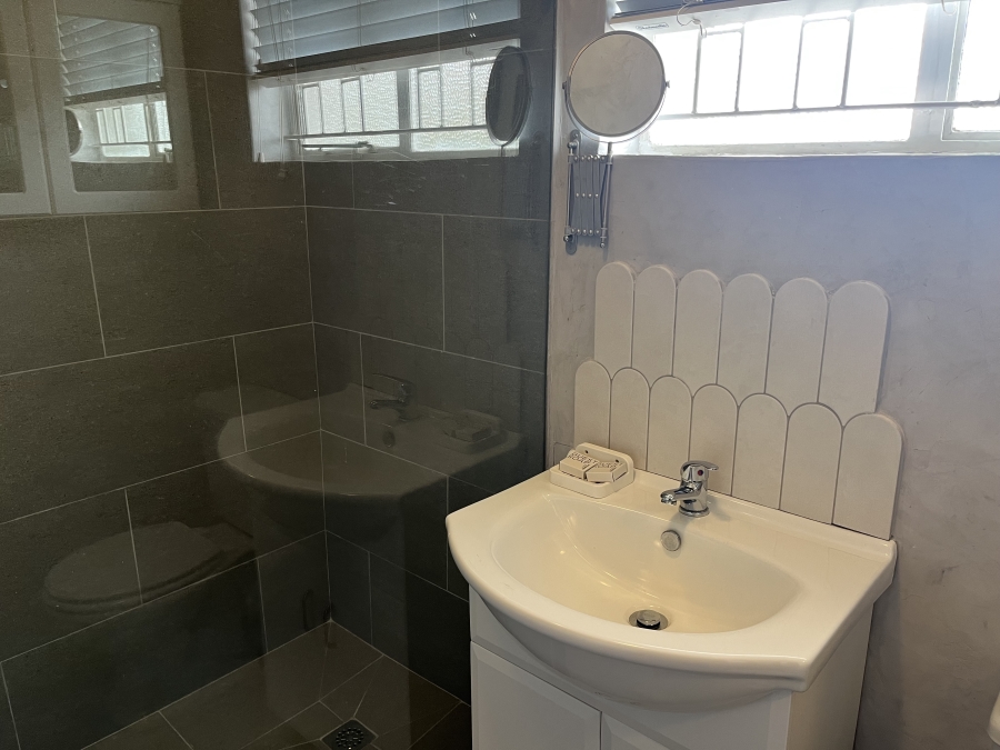 To Let 0 Bedroom Property for Rent in Oranjezicht Western Cape